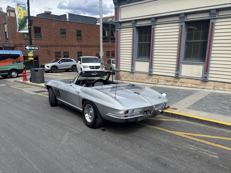 1966 Chevrolet Corvette C2 - Image 9 of 31