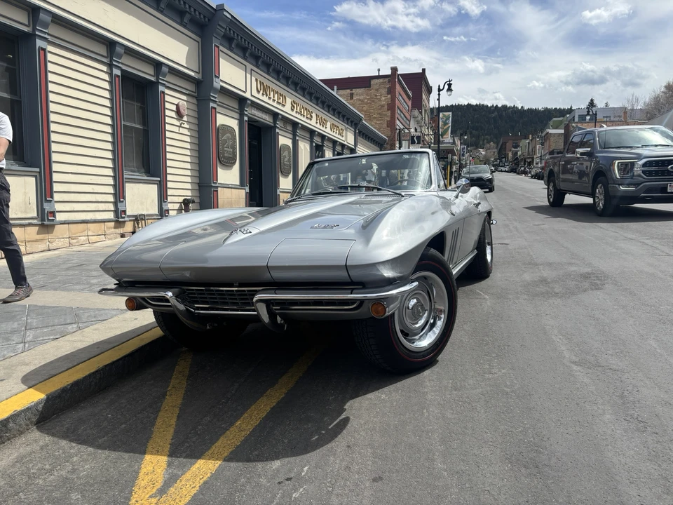 1966 Chevrolet Corvette C2 - Image 3 of 31