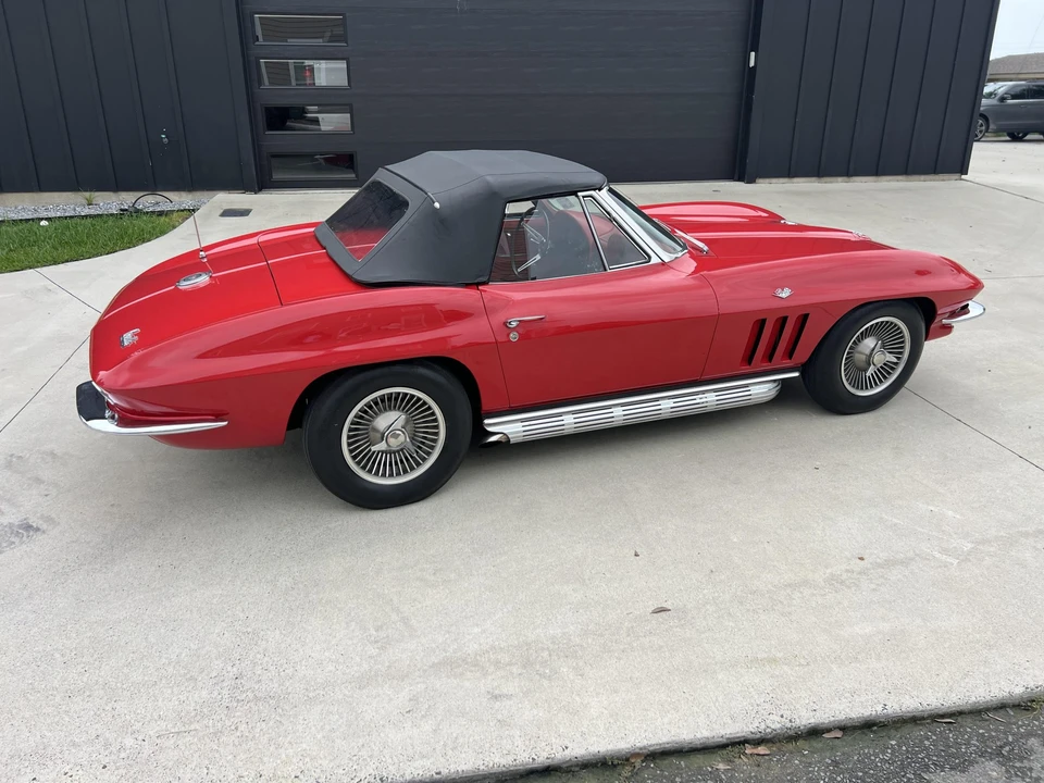 1966 Chevrolet Corvette C2 - Image 10 of 31