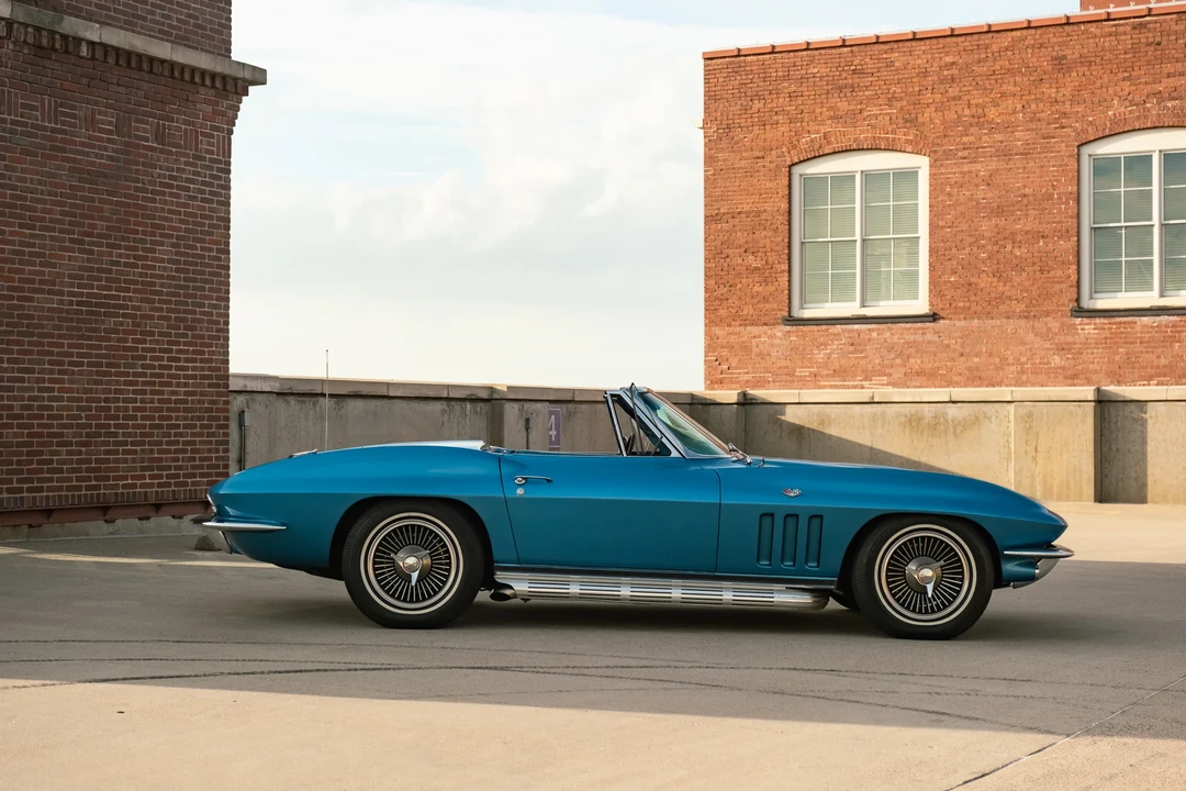 1966 Chevrolet Corvette C2 - Image 10 of 31