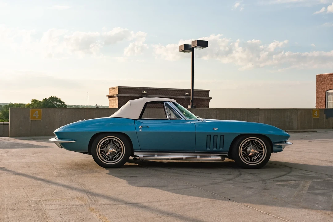 1966 Chevrolet Corvette C2 - Image 25 of 31