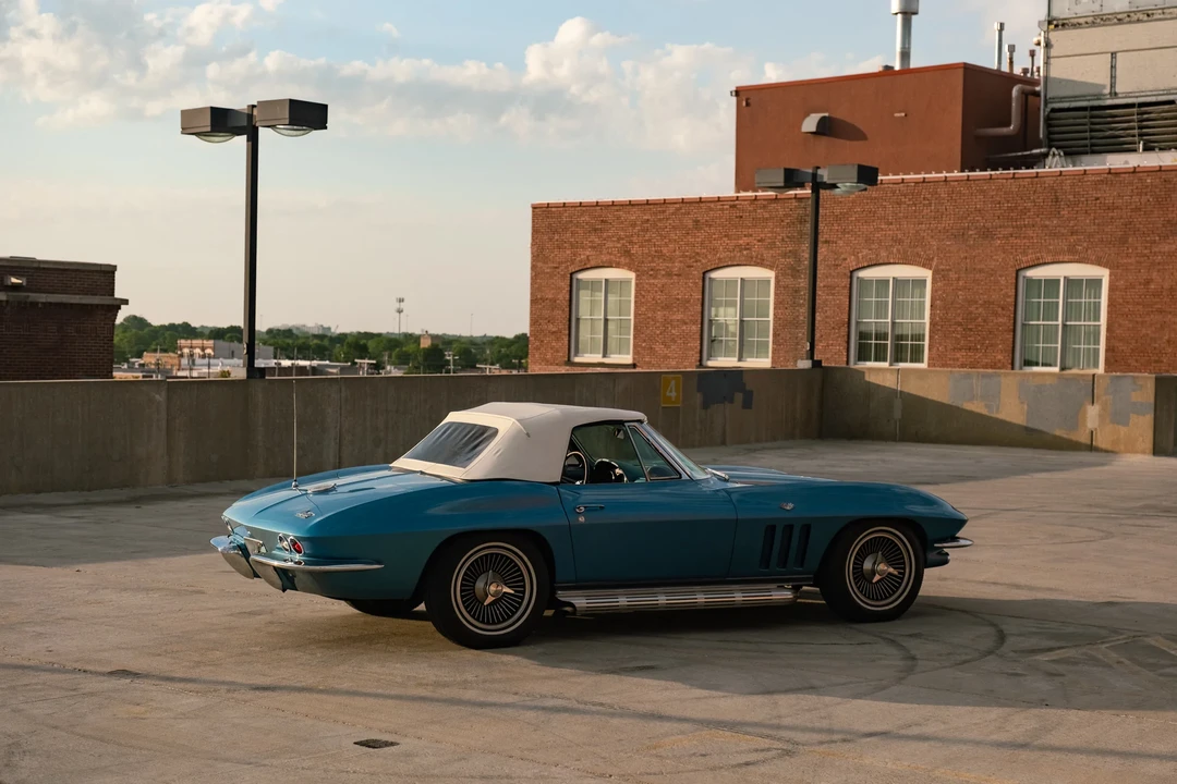 1966 Chevrolet Corvette C2 - Image 24 of 31