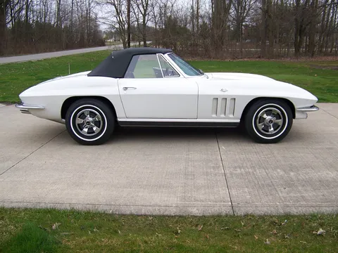 1966 Chevrolet Corvette C2 - Image 3 of 31