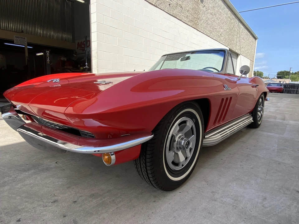 1966 Chevrolet Corvette C2 - Image 9 of 31