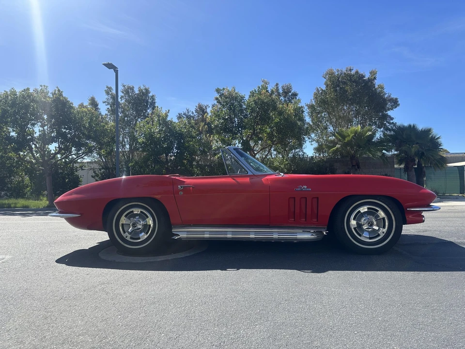 1966 Chevrolet Corvette C2 - Image 4 of 31