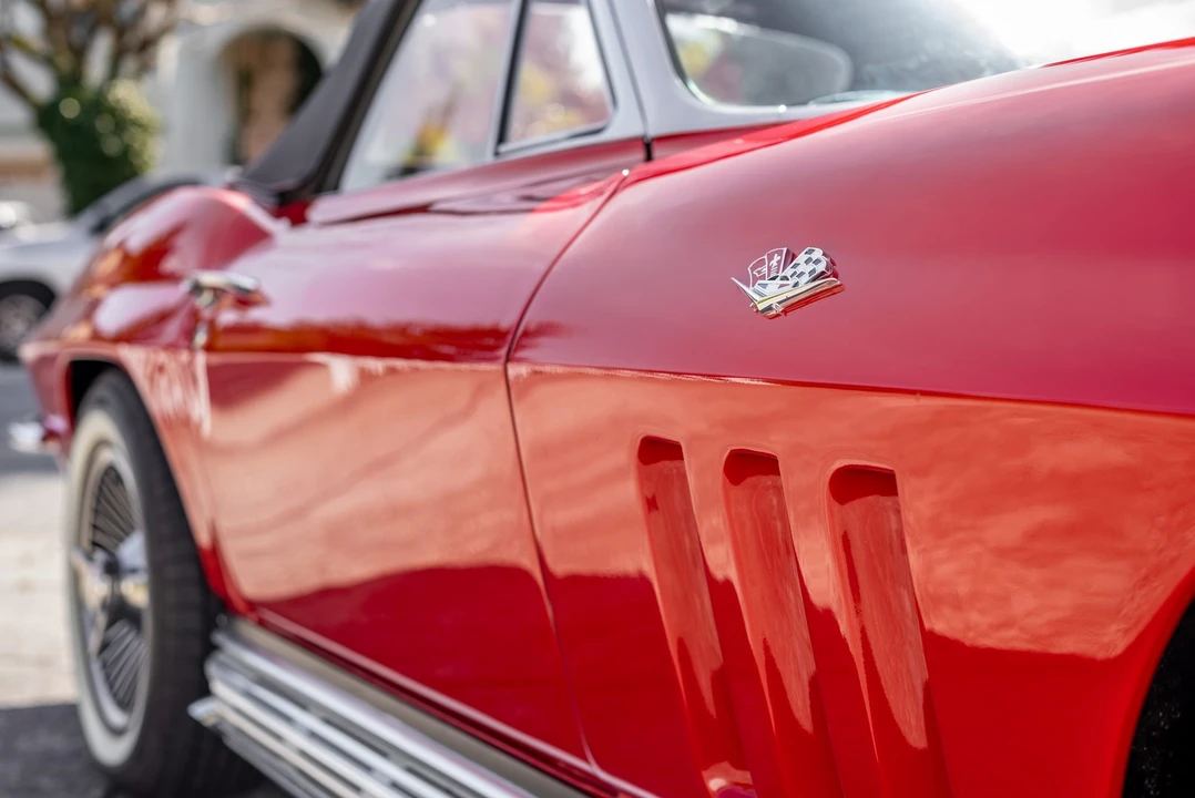 1966 Chevrolet Corvette C2 - Image 30 of 31