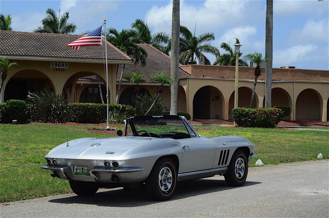 1966 Chevrolet Corvette C2 - Image 17 of 31