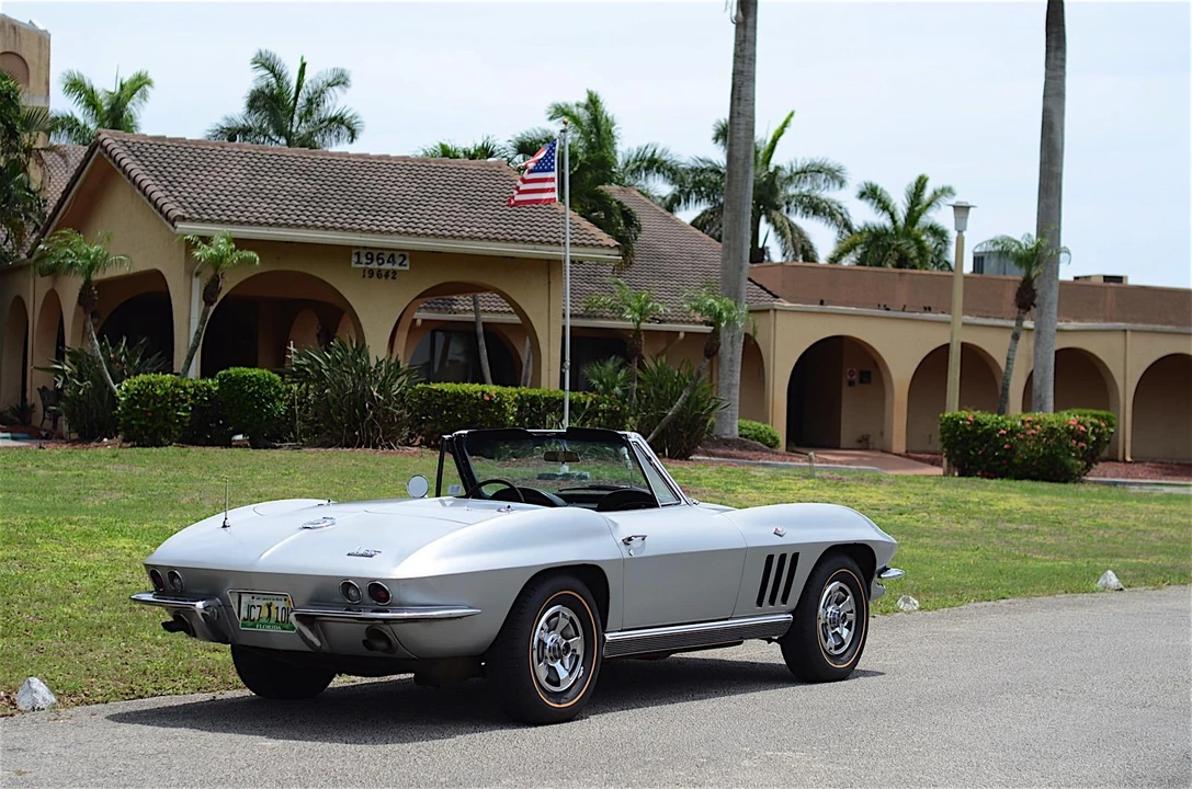1966 Chevrolet Corvette C2 - Image 19 of 31