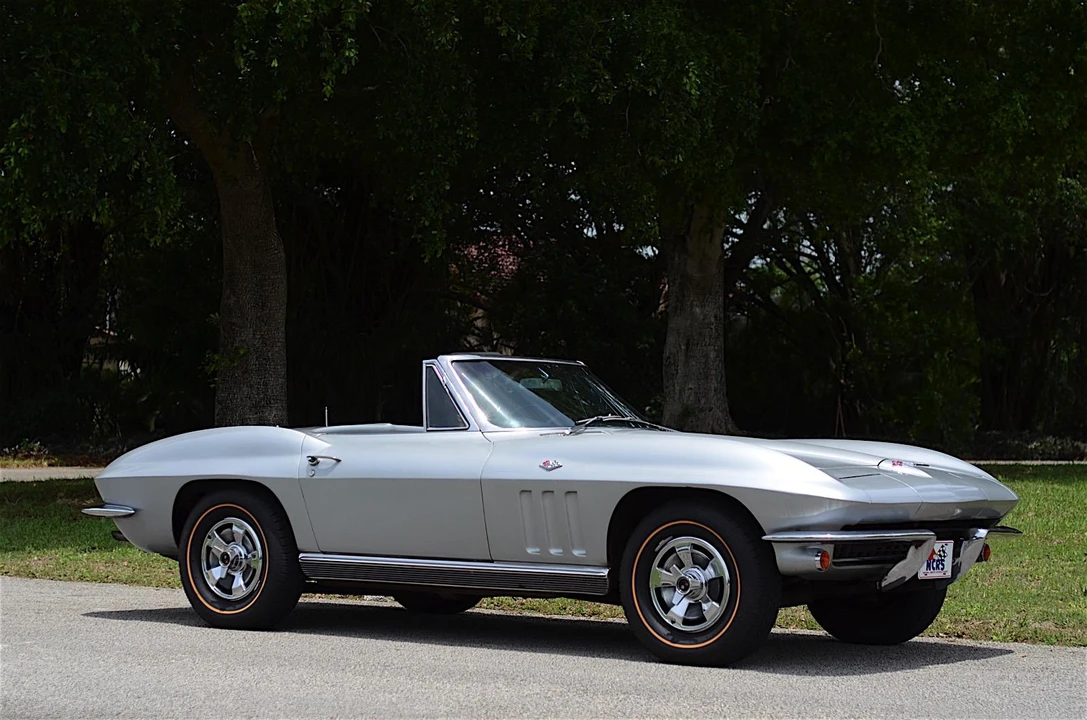 1966 Chevrolet Corvette C2 - Image 24 of 31