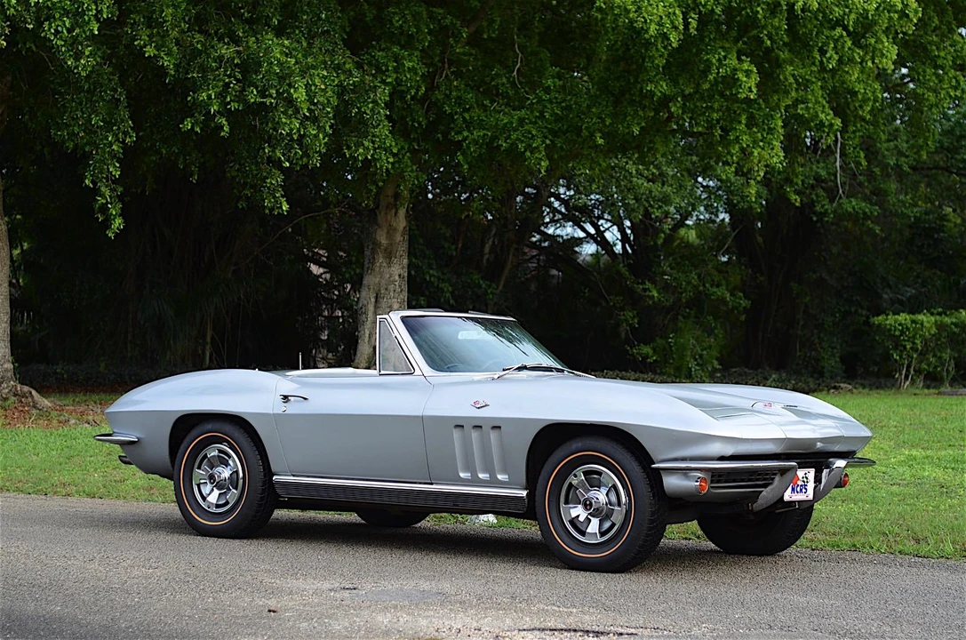 1966 Chevrolet Corvette C2 - Image 25 of 31