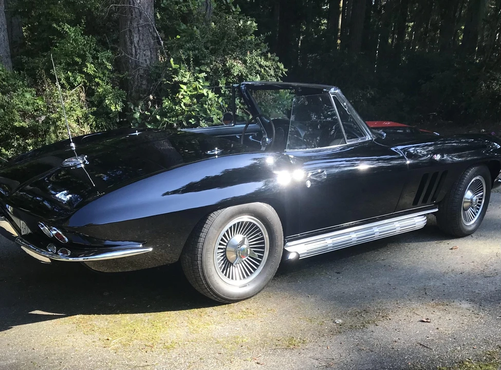 1966 Chevrolet Corvette C2 - Image 14 of 31