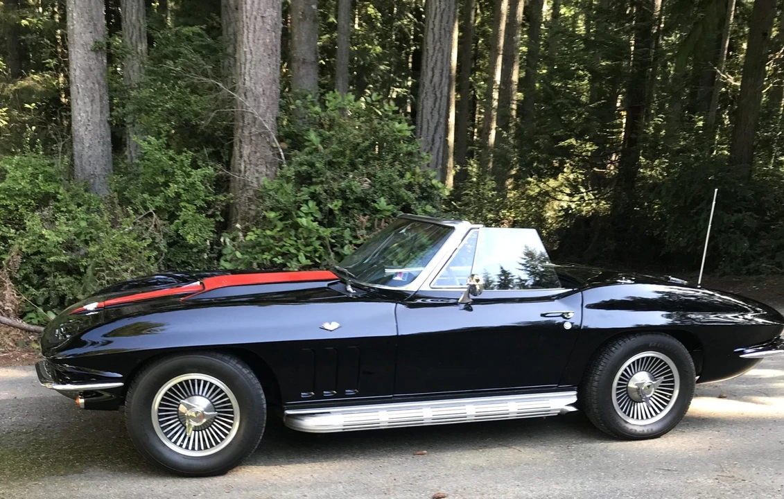 1966 Chevrolet Corvette C2 - Image 5 of 31
