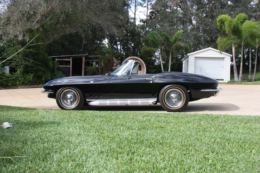 1966 Chevrolet Corvette C2 - Image 10 of 31