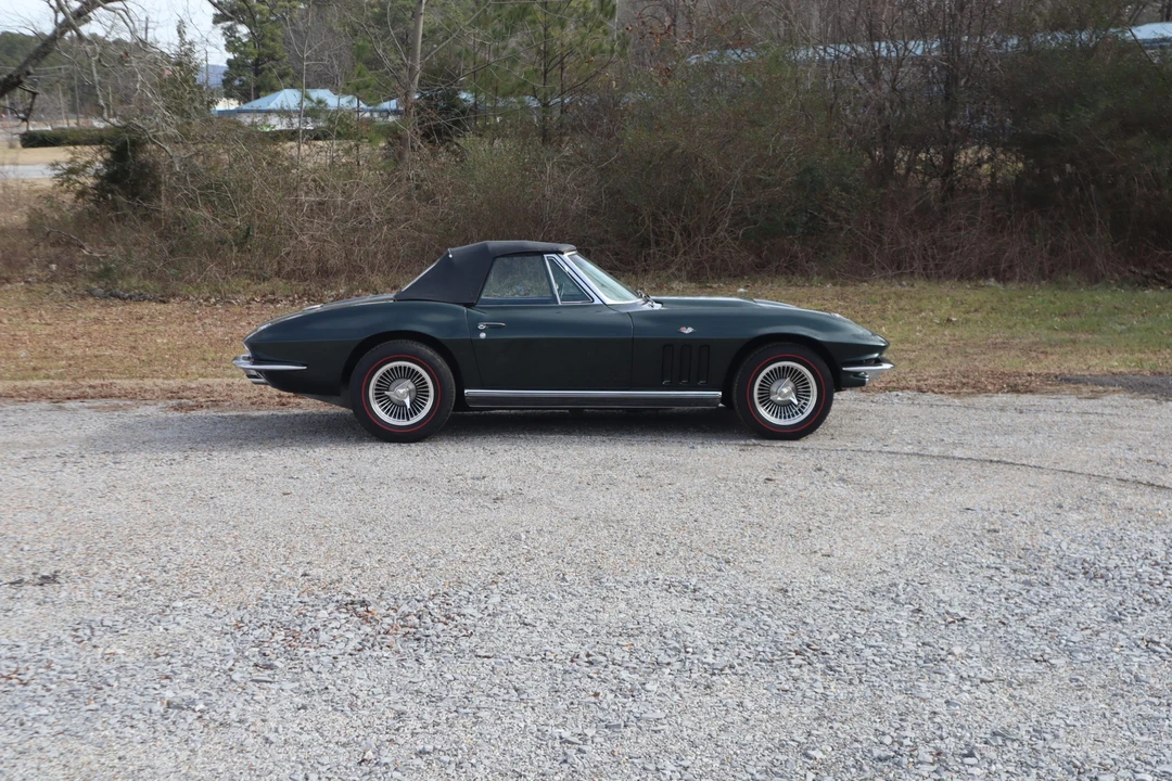 1966 Chevrolet Corvette C2 - Image 16 of 31