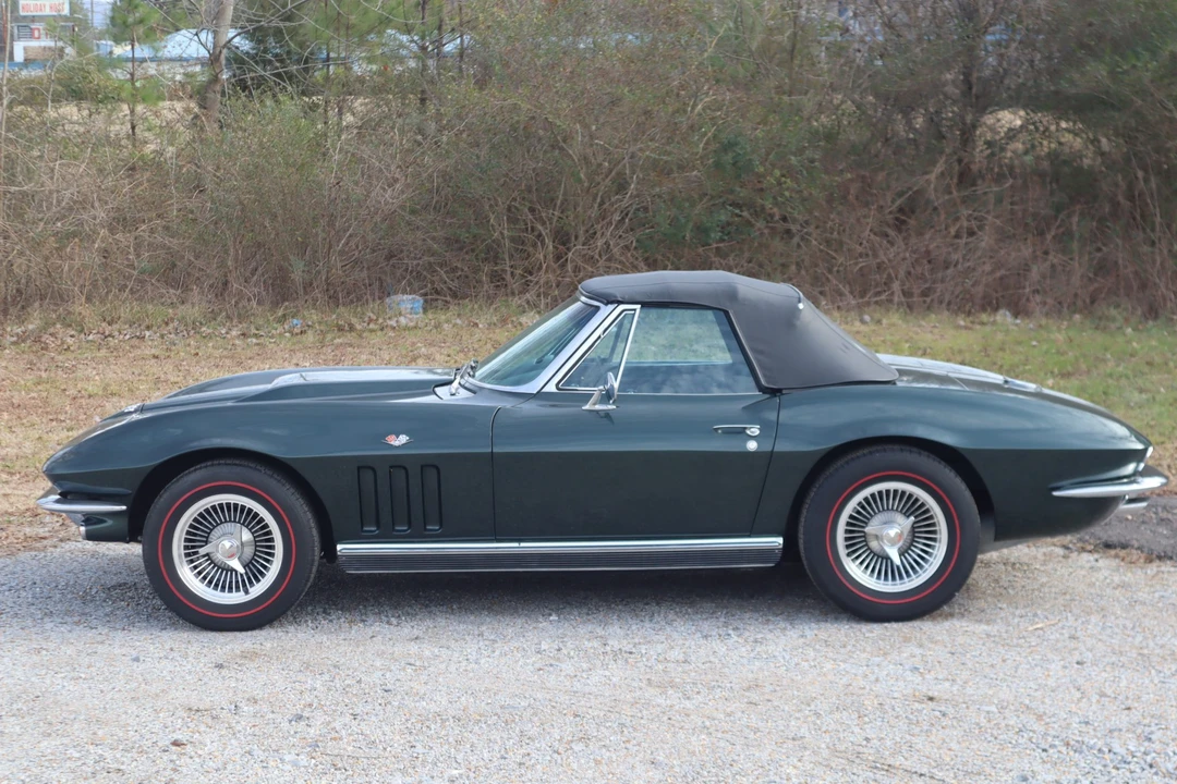 1966 Chevrolet Corvette C2 - Image 9 of 31