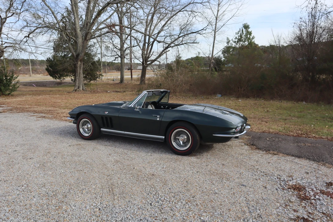 1966 Chevrolet Corvette C2 - Image 23 of 31