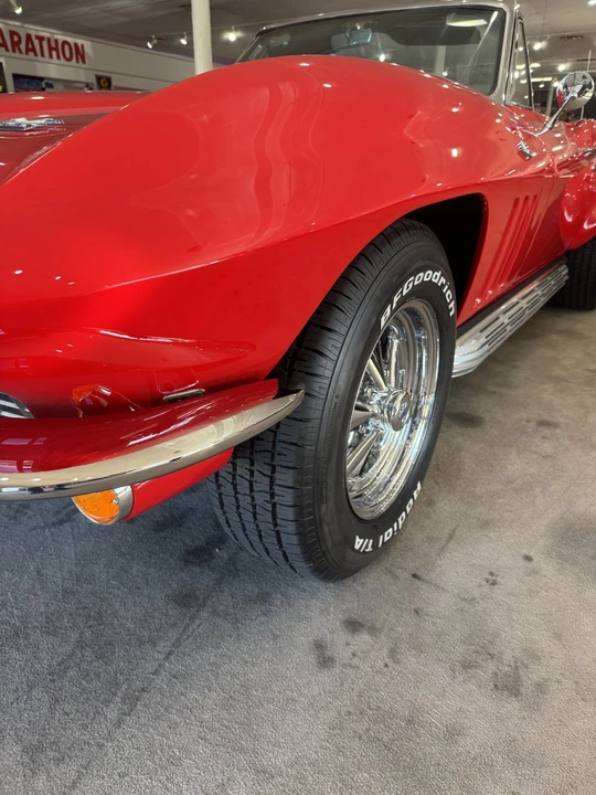 1966 Chevrolet Corvette C2 - Image 19 of 31