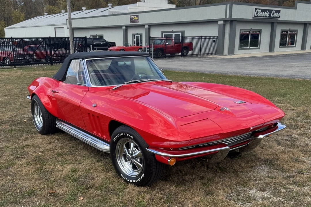 1966 Chevrolet Corvette C2 - Image 1 of 31