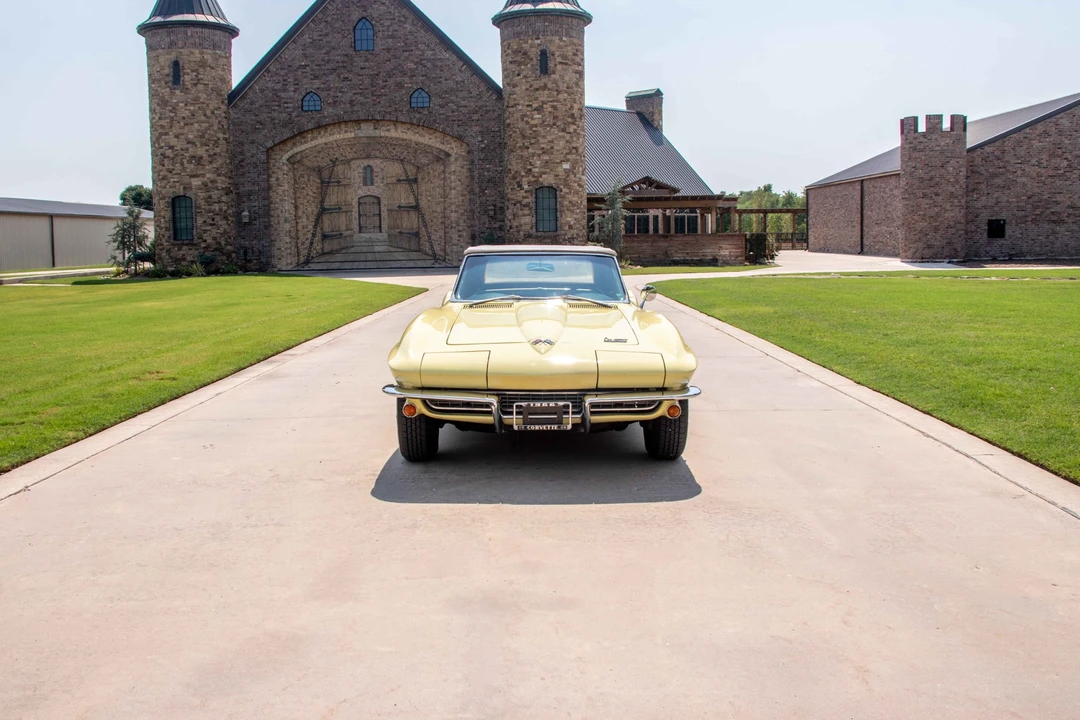 1966 Chevrolet Corvette C2 - Image 2 of 31