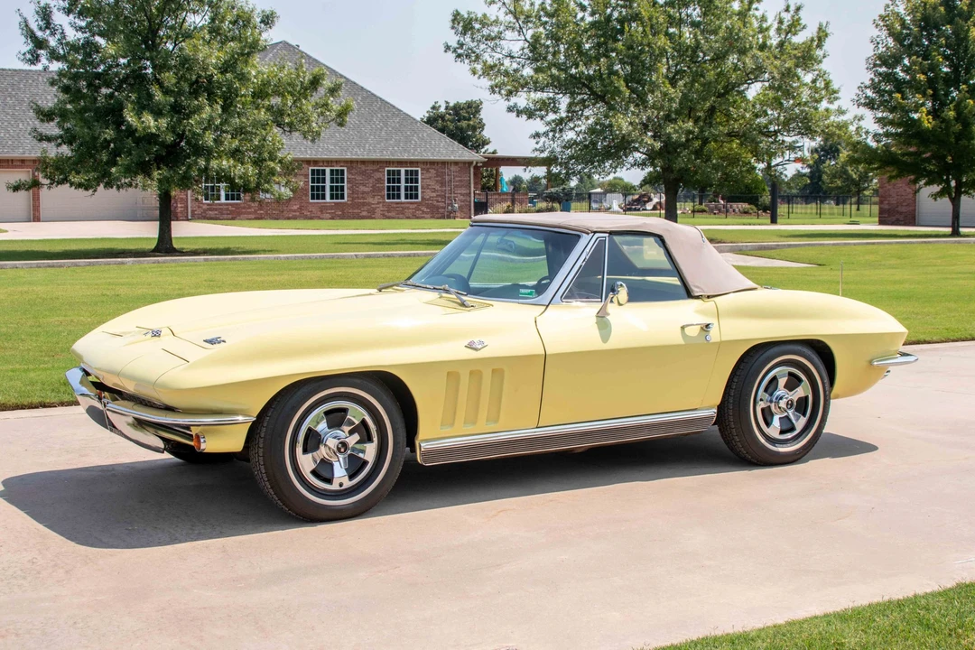 1966 Chevrolet Corvette C2 - Image 20 of 31
