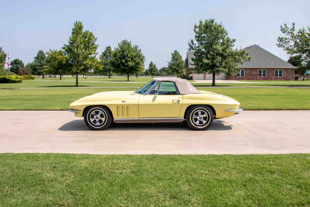 1966 Chevrolet Corvette C2 - Image 6 of 31