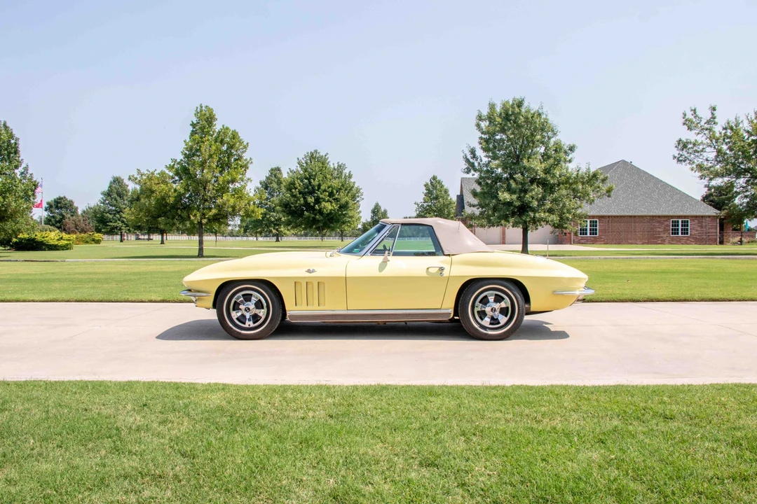 1966 Chevrolet Corvette C2 - Image 7 of 31