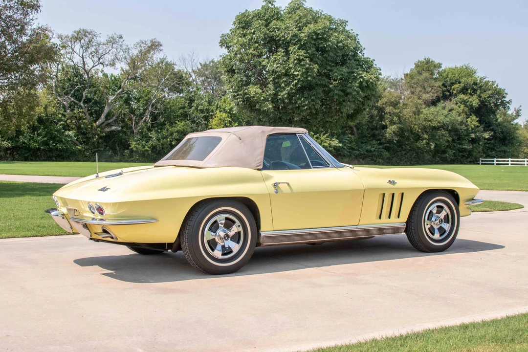 1966 Chevrolet Corvette C2 - Image 29 of 31