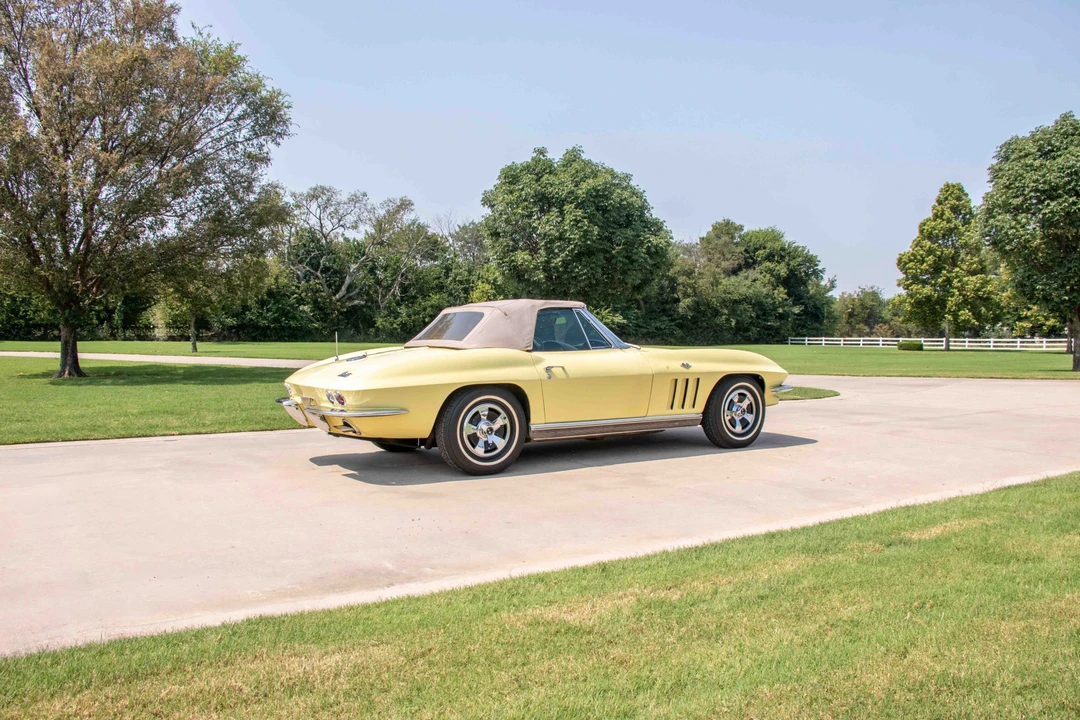 1966 Chevrolet Corvette C2 - Image 13 of 31