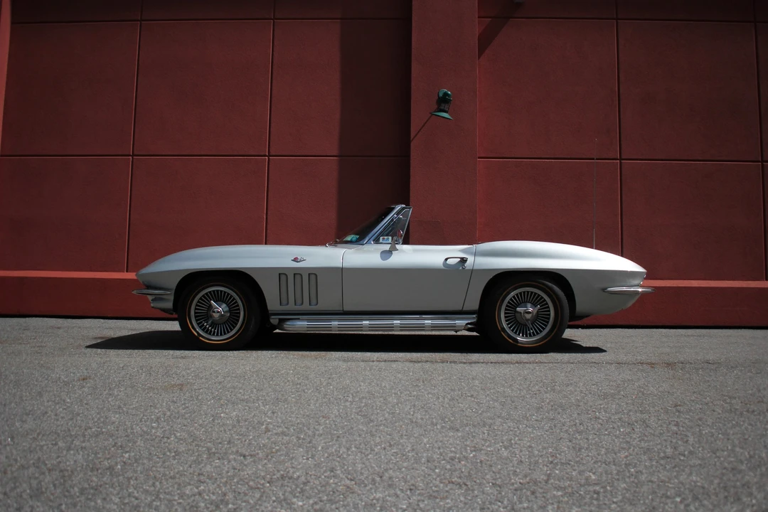 1966 Chevrolet Corvette C2 - Image 4 of 31