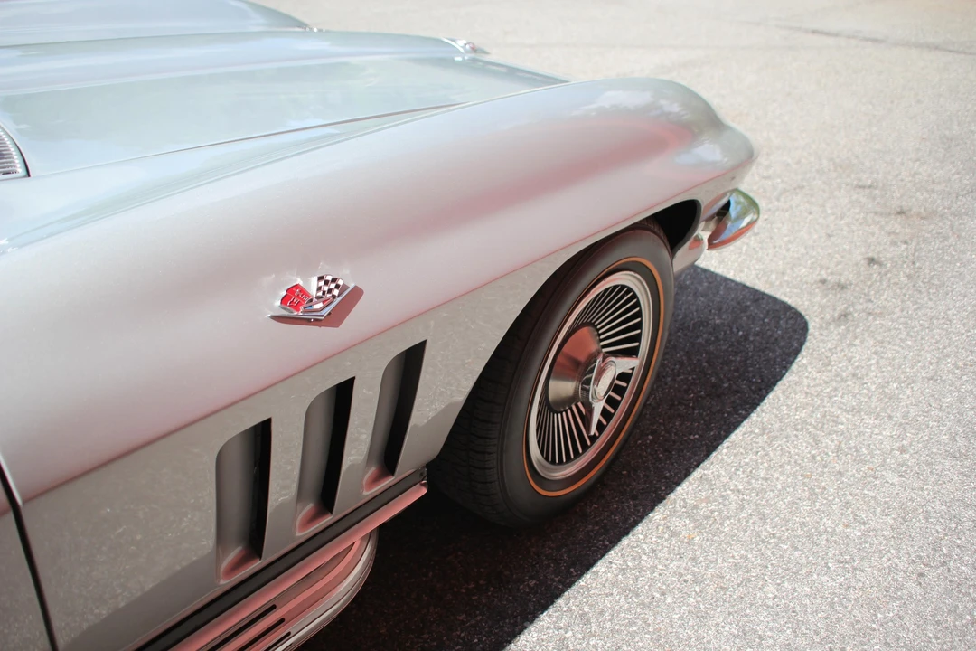 1966 Chevrolet Corvette C2 - Image 18 of 31