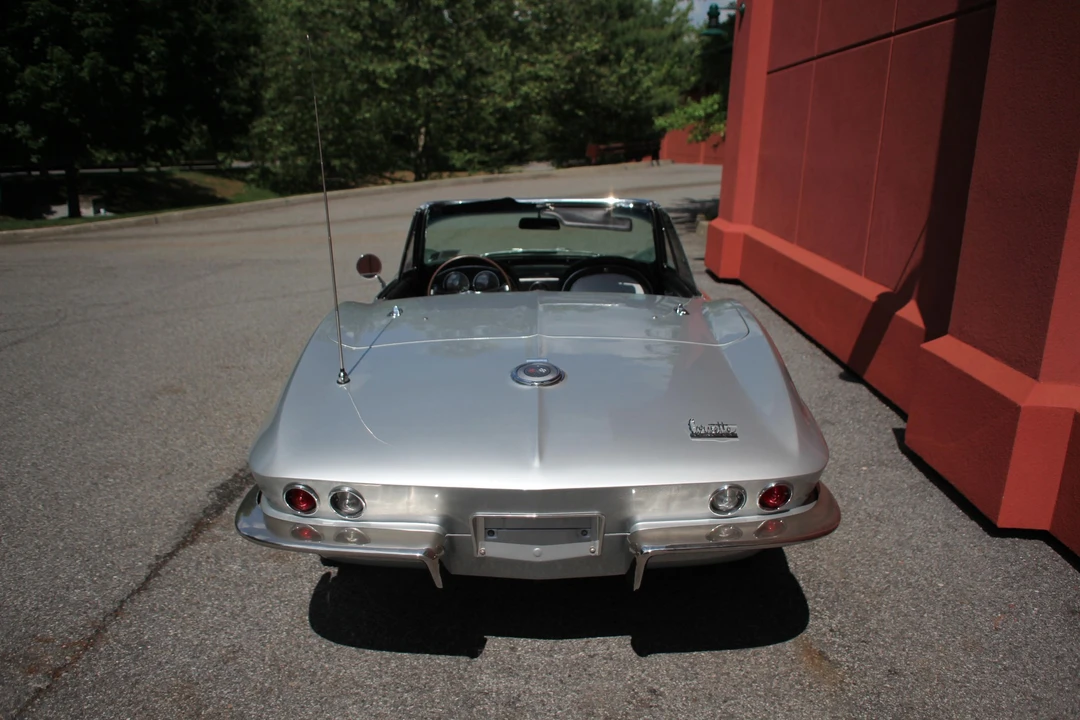 1966 Chevrolet Corvette C2 - Image 7 of 31