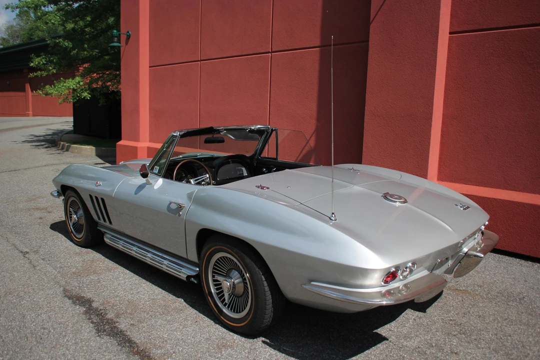 1966 Chevrolet Corvette C2 - Image 5 of 31