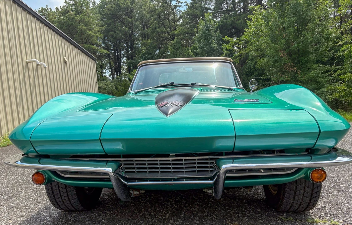 1966 Chevrolet Corvette C2 - Image 2 of 31
