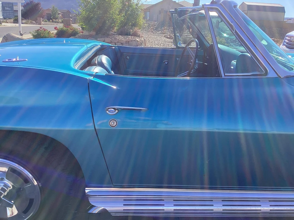1966 Chevrolet Corvette C2 - Image 28 of 31