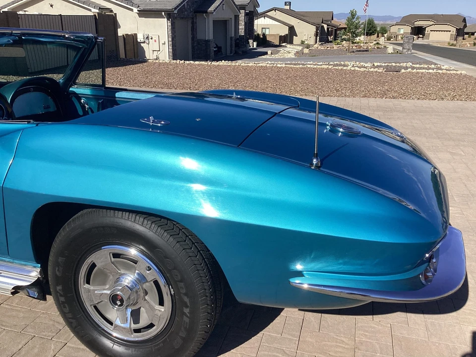 1966 Chevrolet Corvette C2 - Image 16 of 31