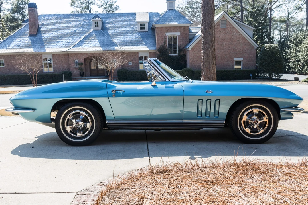 1966 Chevrolet Corvette C2 - Image 4 of 31