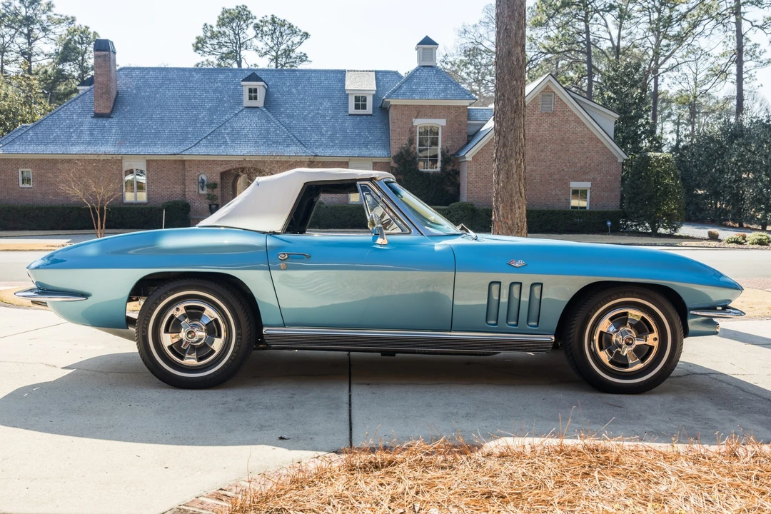 1966 Chevrolet Corvette C2 - Image 12 of 31