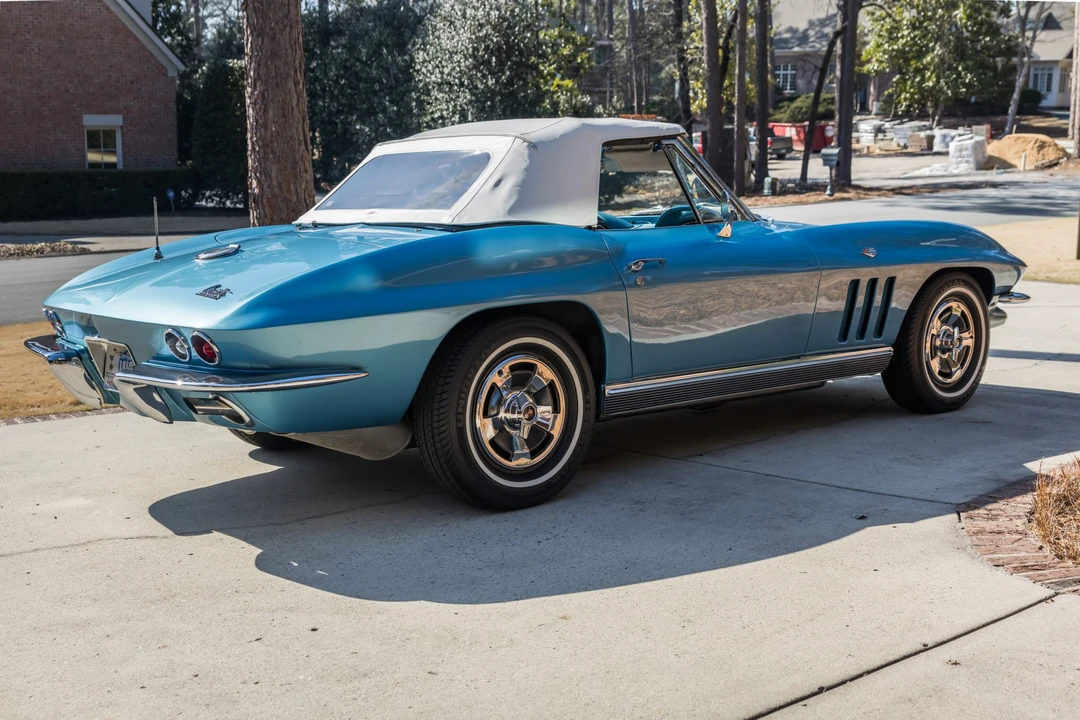 1966 Chevrolet Corvette C2 - Image 13 of 31