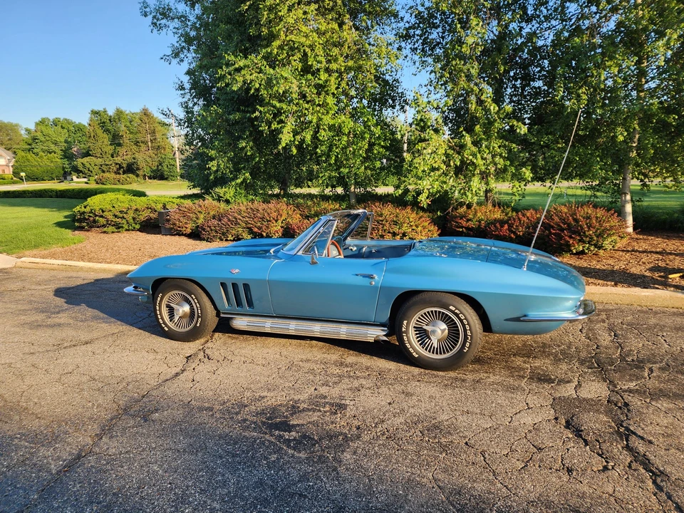1966 Chevrolet Corvette C2 - Image 4 of 31