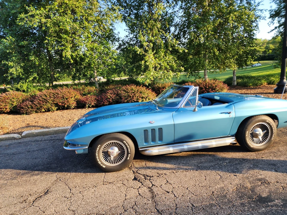 1966 Chevrolet Corvette C2 - Image 19 of 31