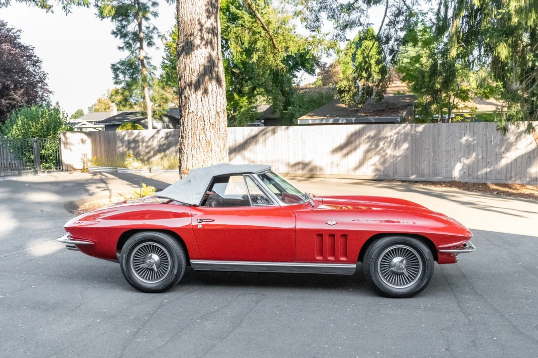 1966 Chevrolet Corvette C2 - Image 5 of 31