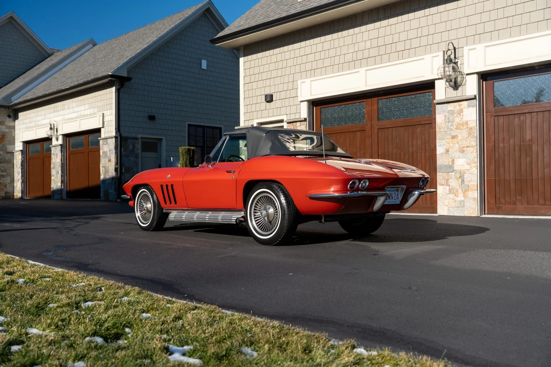 1966 Chevrolet Corvette C2 - Image 15 of 31