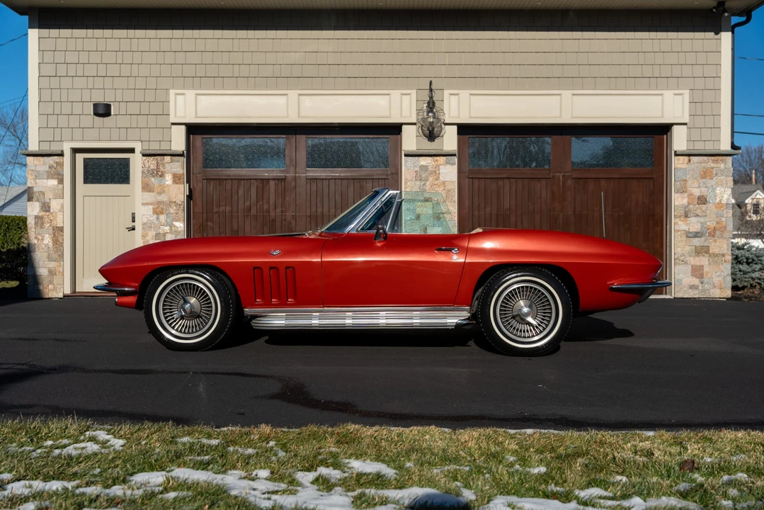 1966 Chevrolet Corvette C2 - Image 2 of 31