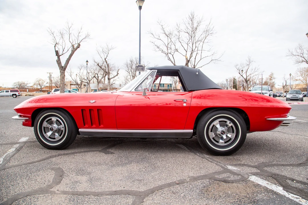 1966 Chevrolet Corvette C2 - Image 3 of 31