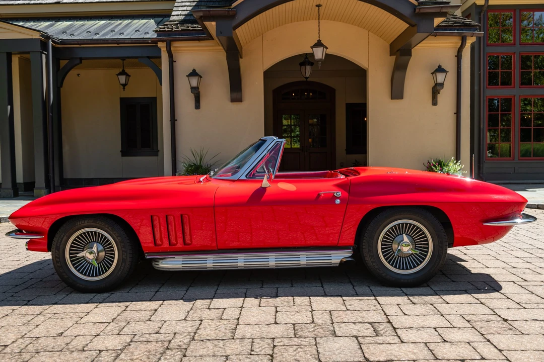 1966 Chevrolet Corvette C2 - Image 10 of 31