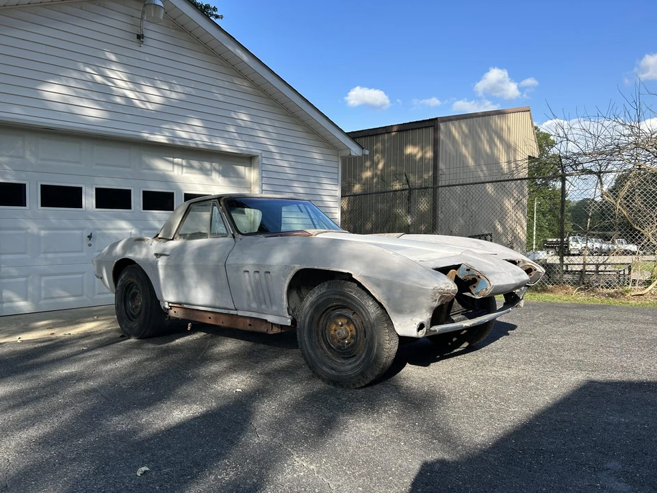 1966 Chevrolet Corvette C2 - Image 7 of 31