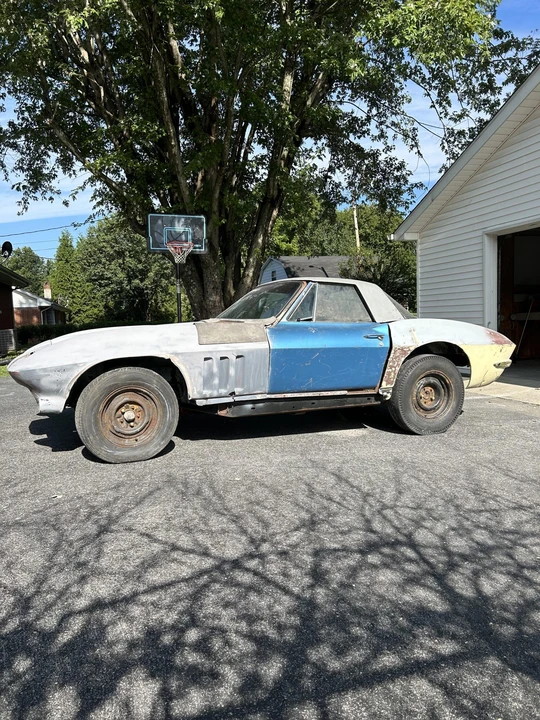 1966 Chevrolet Corvette C2 - Image 2 of 31