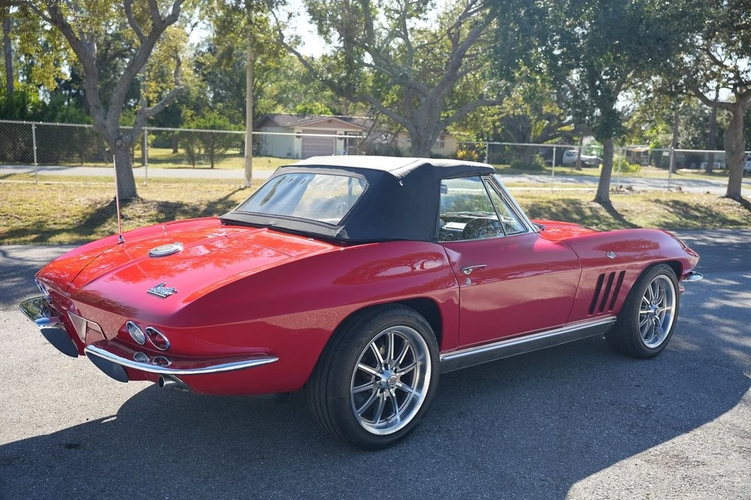1966 Chevrolet Corvette C2 - Image 10 of 21