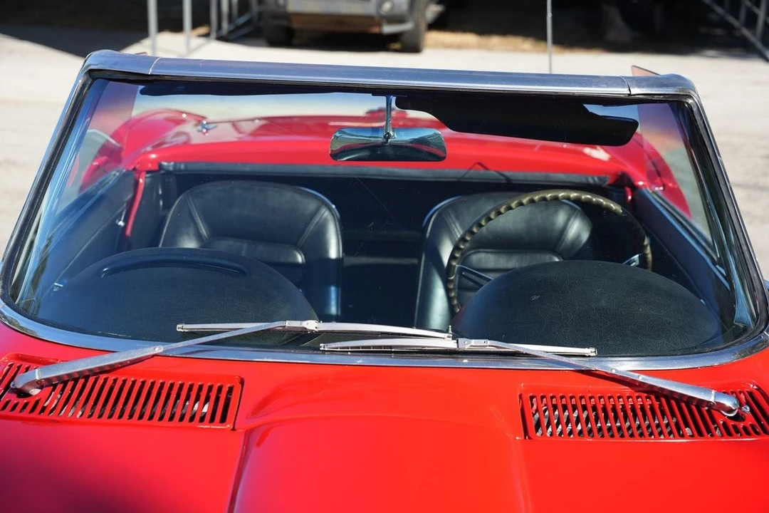 1966 Chevrolet Corvette C2 - Image 13 of 31