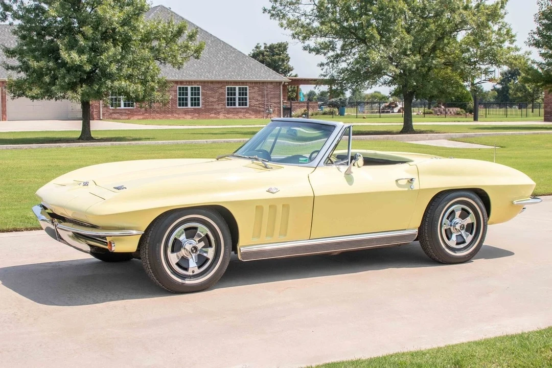 1966 Chevrolet Corvette C2 - Image 4 of 21